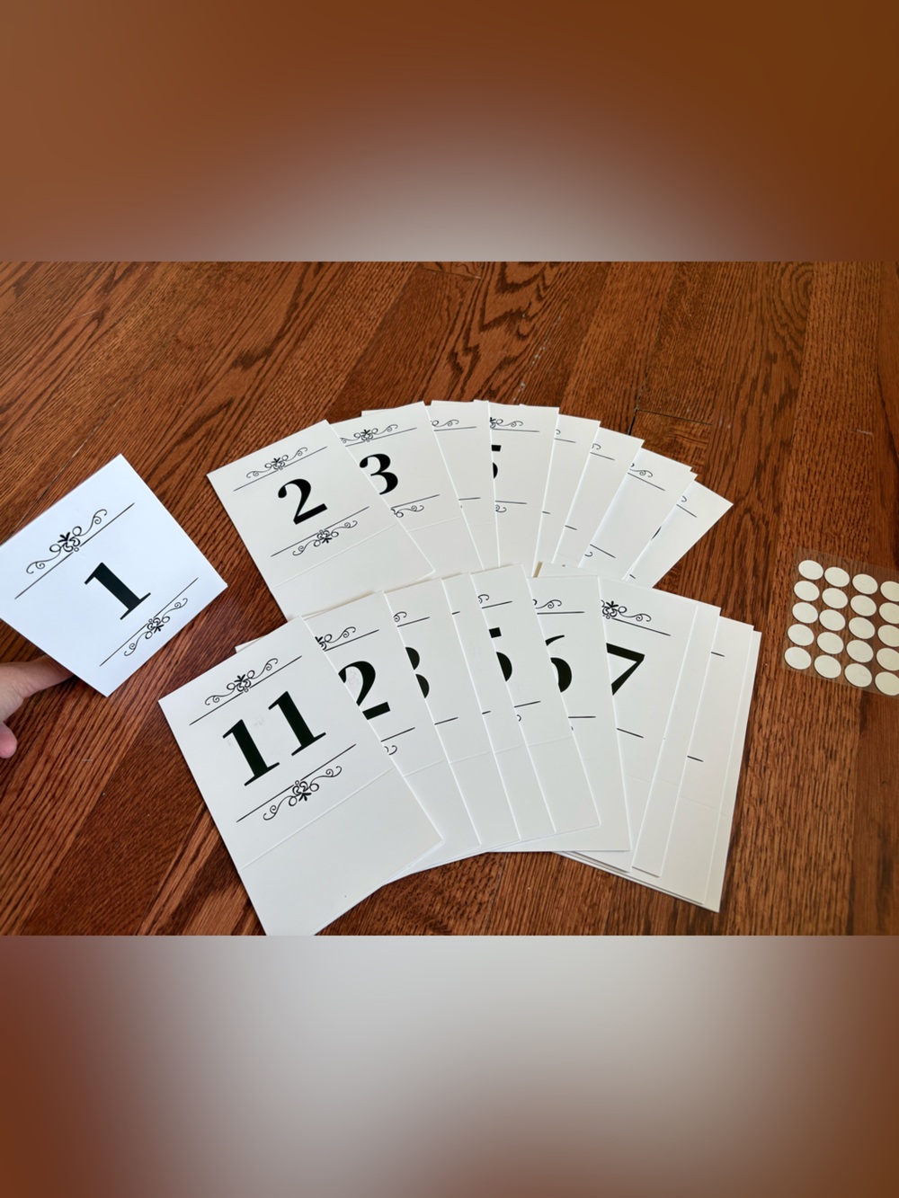 Tent card table numbers 1-20 *NWOT*